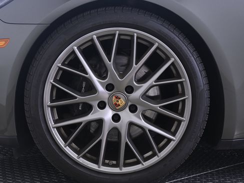 Certified 2023 Porsche Panamera 4S AWD/4WD image 11