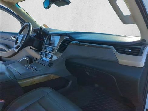 Used 2017 GMC Yukon XL Denali w/ Open Road Package image 28