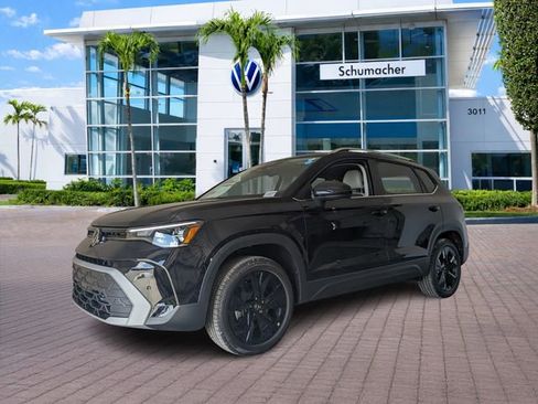 New 2026 Volkswagen Taos SE FWD image 4