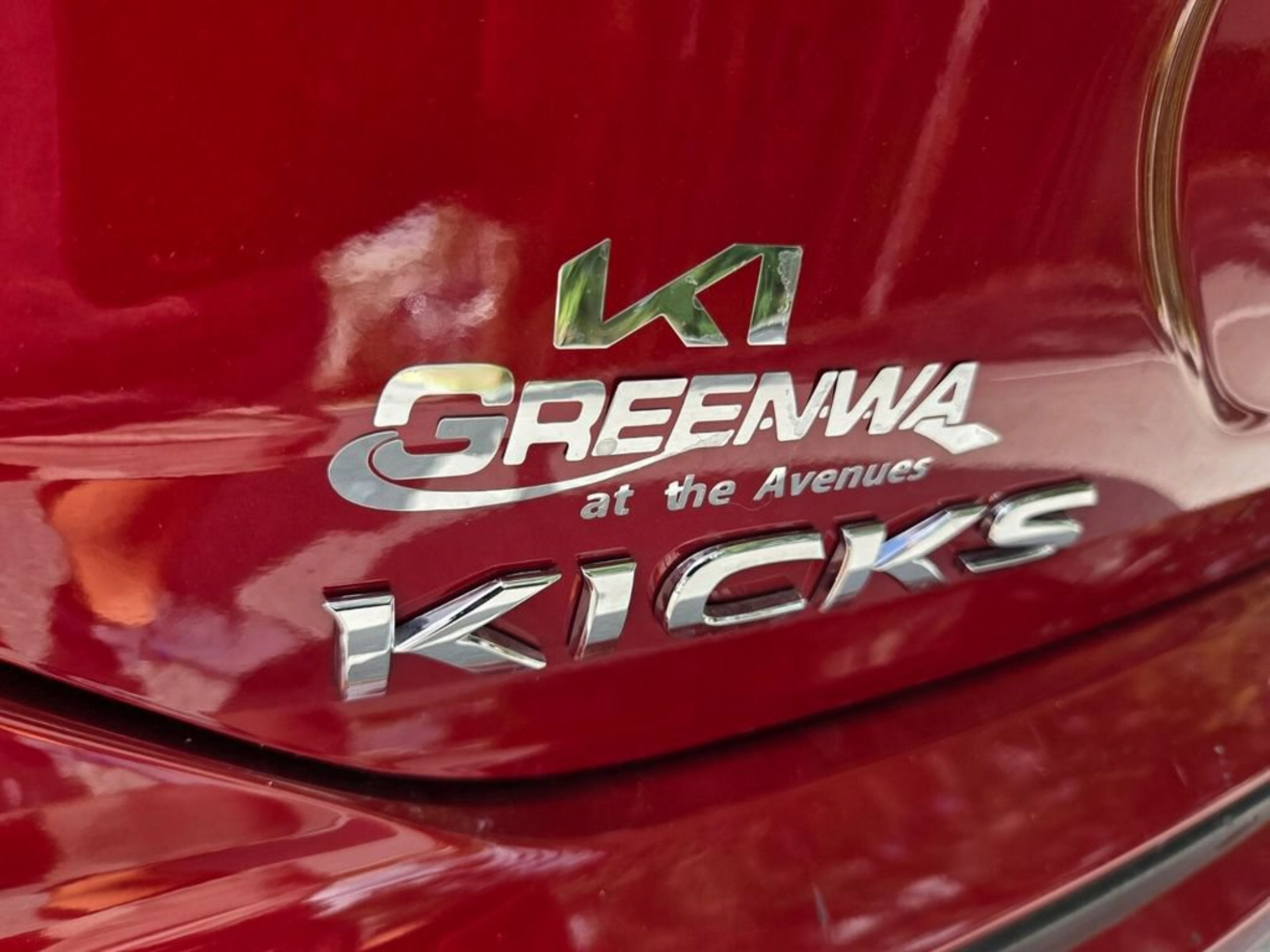 Used 2024 Nissan Kicks SV FWD image 14