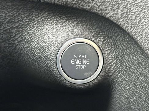 New 2026 Volvo XC40 B5 Plus w/ Protection Package Premier image 7