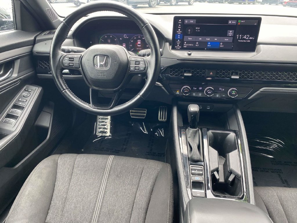 Used 2024 Honda Accord Sport image 9
