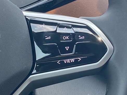 Certified 2023 Volkswagen ID.4 Pro RWD image 7