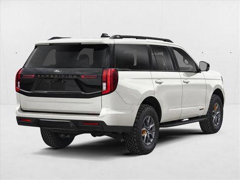 New 2026 Ford Expedition Tremor image 2