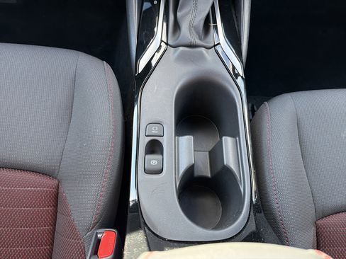 Used 2023 Toyota Corolla SE image 19