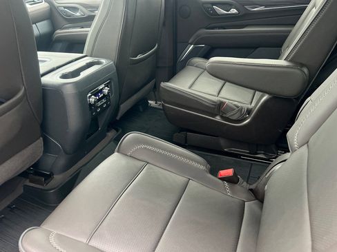 Used 2024 GMC Yukon Denali w/ Advanced Technology Package AWD/4WD image 13