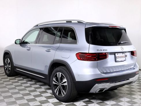 Certified 2026 Mercedes-Benz GLB 250 4MATIC image 4