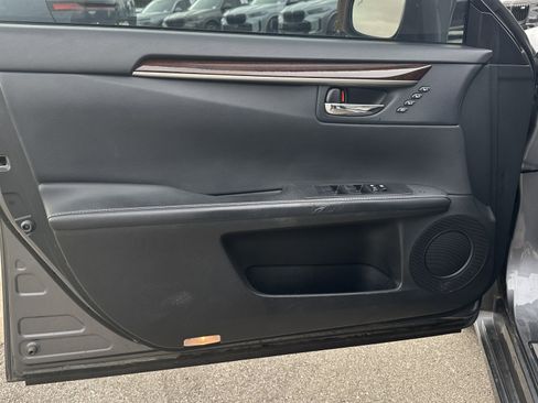 Used 2013 Lexus ES 350 image 16