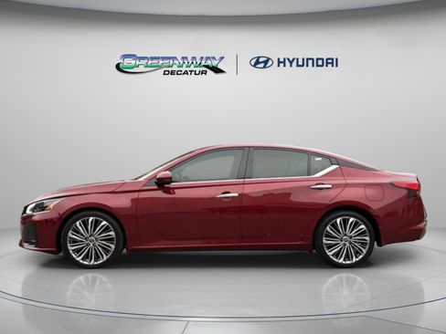 Used 2024 Nissan Altima 2.5 SL image 23