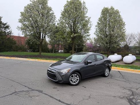 Used 2016 Scion iA FWD image 1