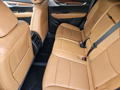 Used 2025 Cadillac XT5 Premium Luxury FWD image 35
