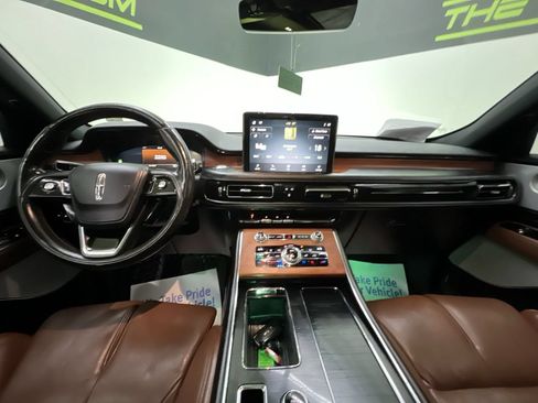 Used 2020 Lincoln Aviator Reserve w/ Equipment Group 201A RWD image 18