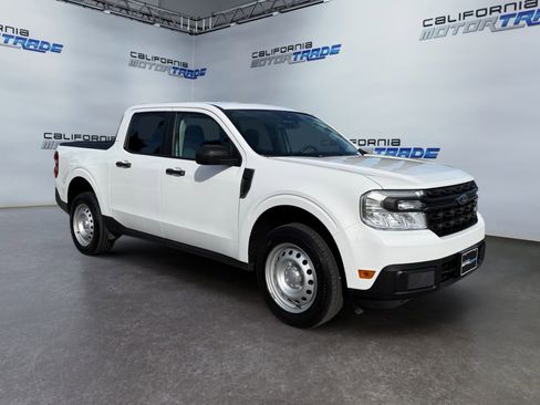 Used 2022 Ford Maverick XL image 3