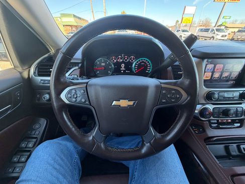 Used 2020 Chevrolet Suburban Premier image 14