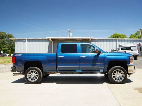 Used 2015 Chevrolet Silverado 2500 LTZ w/ Duramax Plus Package AWD/4WD image 3