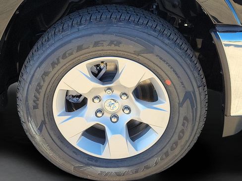 New 2025 RAM 1500 Lone Star image 12