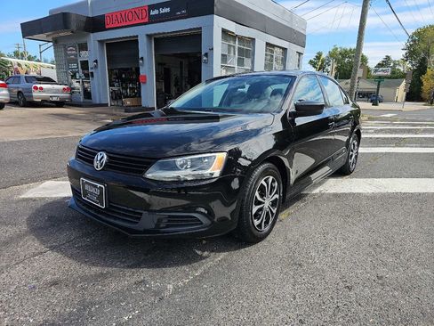Used 2013 Volkswagen Jetta S image 1