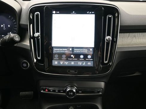 New 2026 Volvo XC40 B5 Plus w/ Protection Package Premier image 12