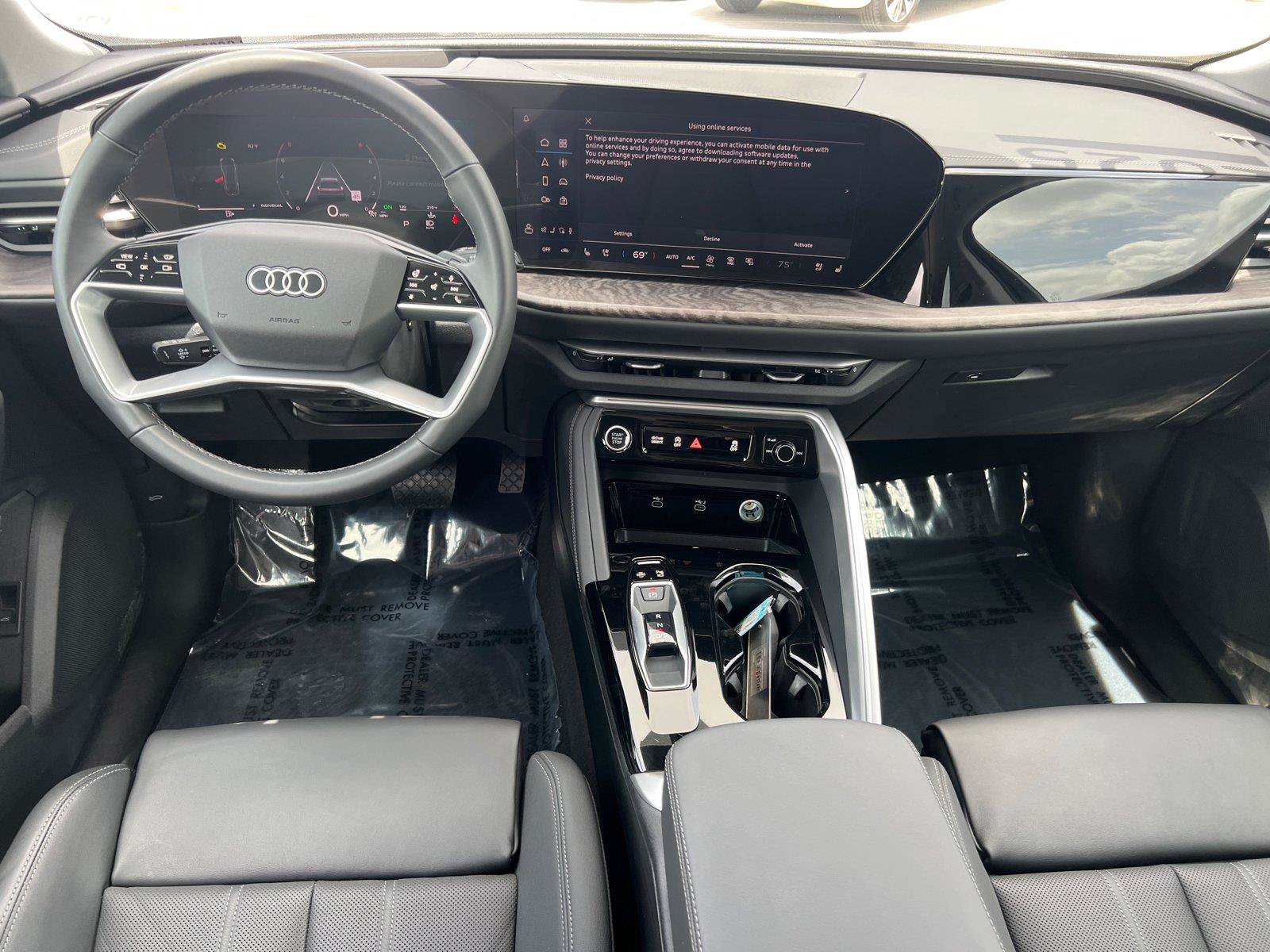 Certified 2025 Audi Q5 Premium Plus w/ Premium Plus AWD/4WD image 24
