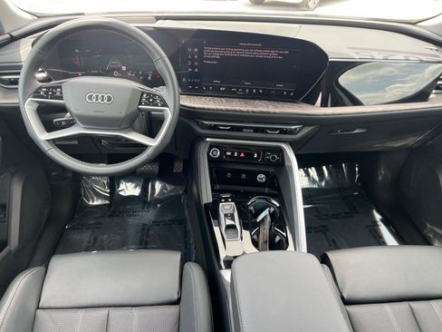 Certified 2025 Audi Q5 Premium Plus w/ Premium Plus AWD/4WD image 24