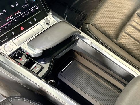 Used 2019 Audi e-tron Premium Plus w/ Cold Weather Package image 16