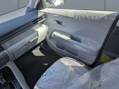 Used 2026 Hyundai Kona SEL Sport image 18