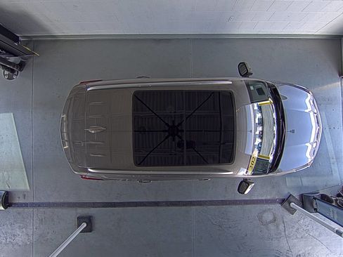 Used 2022 Cadillac XT5 Premium Luxury w/ LPO, Floor Liner Package image 36