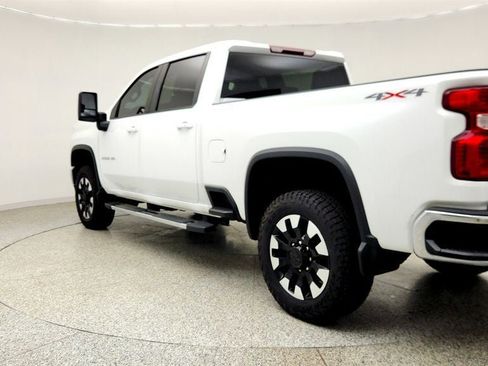 Used 2020 Chevrolet Silverado 2500 LT w/ Convenience Package AWD/4WD image 7