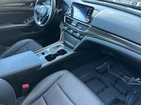 Used 2022 Honda Accord Sport image 25