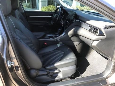 Used 2023 Toyota Camry SE image 32