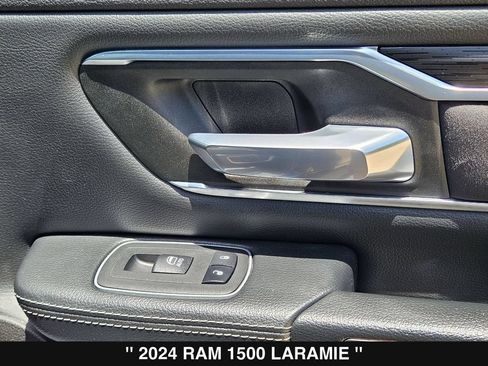 Used 2024 RAM 1500 Laramie AWD/4WD image 30