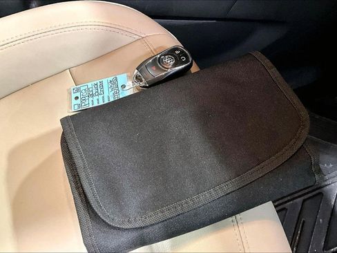 Used 2017 Buick Encore Premium w/ Experience Buick Package image 31