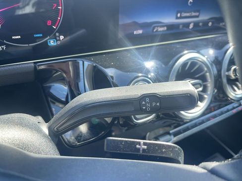 Used 2024 Mercedes-Benz GLA 250 4MATIC image 42