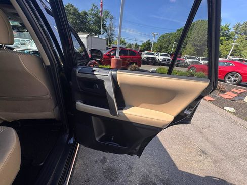Used 2012 Toyota 4Runner SR5 w/ Convenience Pkg AWD/4WD image 27