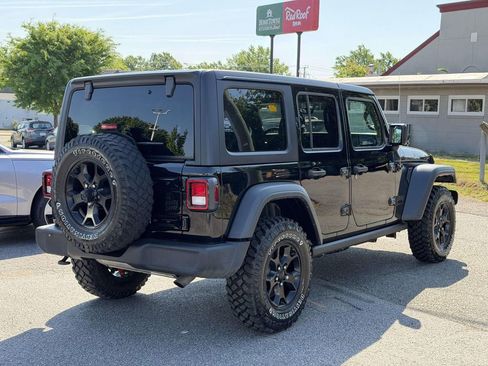 Used 2023 Jeep Wrangler Willys AWD/4WD image 20