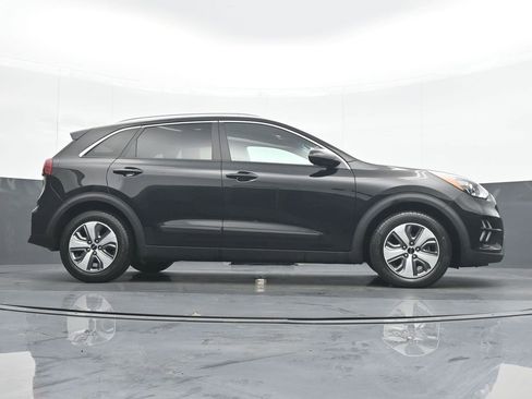 Used 2022 Kia Niro LX image 22