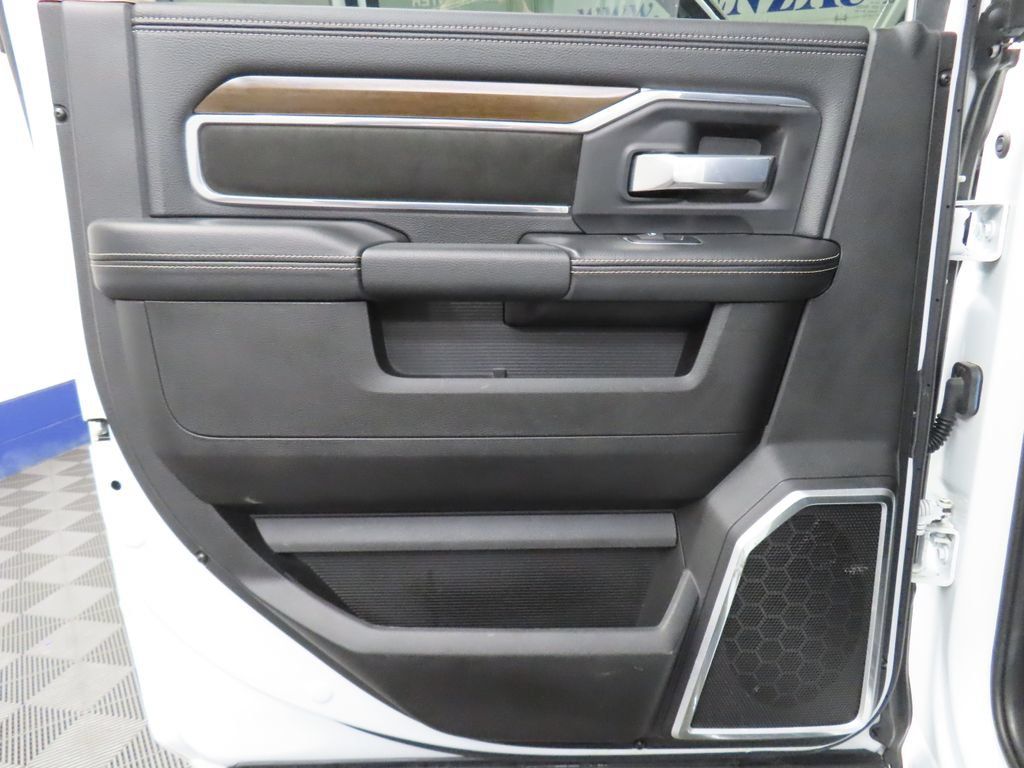 Used 2022 RAM 2500 Laramie AWD/4WD image 47