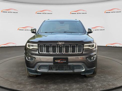 Used 2020 Jeep Grand Cherokee Limited w/ Trailer Tow Group IV AWD/4WD image 3