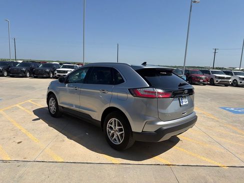 Used 2023 Ford Edge SEL w/ Convenience Package AWD/4WD image 5