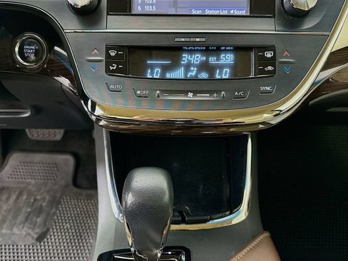 Used 2015 Toyota Avalon XLE FWD image 15