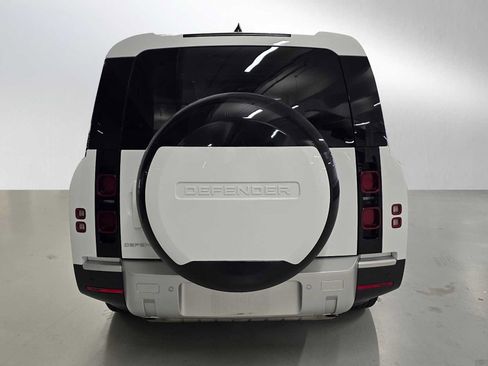 Used 2025 Land Rover Defender 130 S AWD/4WD image 4
