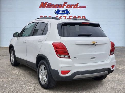 Used 2018 Chevrolet Trax LT FWD image 4