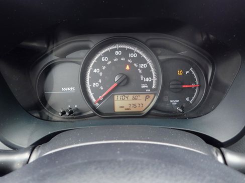 Used 2015 Toyota Yaris L FWD image 15
