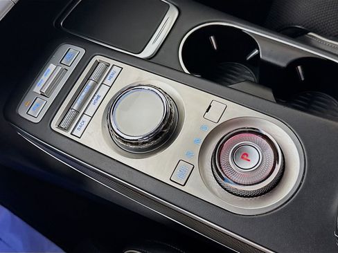 Used 2022 Genesis GV70 2.5T w/ Sport Prestige Package AWD/4WD image 20