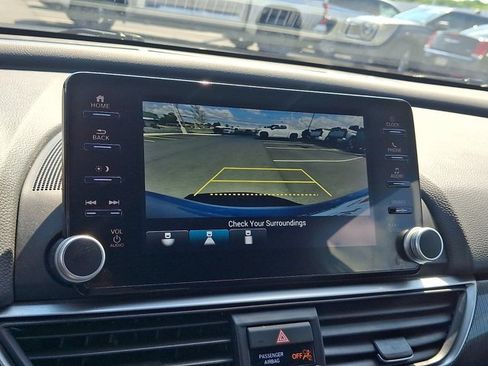 Used 2022 Honda Accord Sport image 17