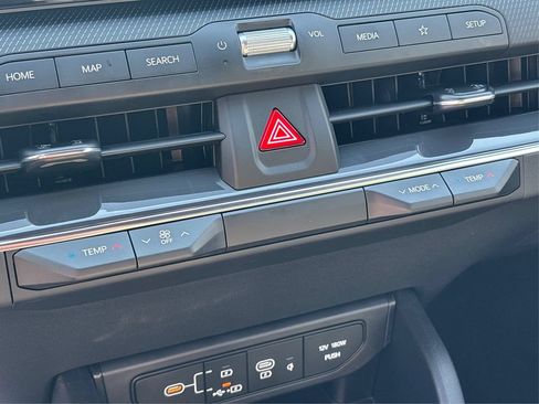 New 2025 Kia K4 GT-Line w/ GT-Line Premium Package FWD image 25
