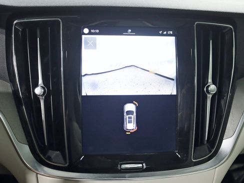 Used 2025 Volvo V60 B5 Cross Country Plus AWD/4WD image 20
