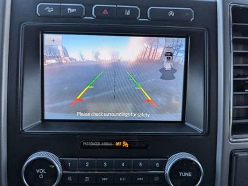 Used 2021 Ford Expedition Max XLT image 41