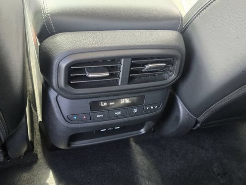 Used 2024 Honda Pilot EX-L image 13