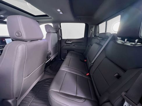 Certified 2026 GMC Sierra 1500 SLT w/ SLT Premium Plus Package image 24